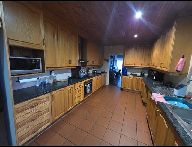 4 BEDROOM HOUSE FOR SALE IN SASOLBURG EXT 11